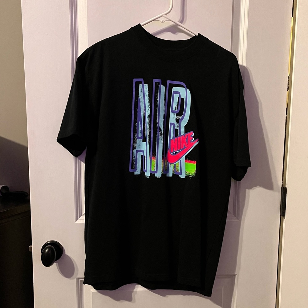 Nike NWOT Men’s TShirt Sz Medium